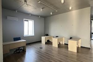 коммерческая по адресу Трускавецкая ул., 4-Б