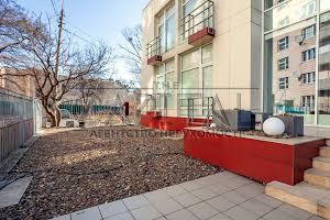 комерційна за адресою Менделєєва вул., 37