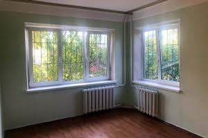 квартира по адресу Строителей ул., 13