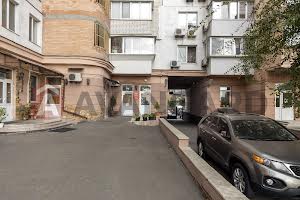 комерційна за адресою Миколи Амосова вул., 4