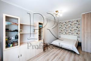 квартира за адресою Авіаконструктора Антонова вул., 15