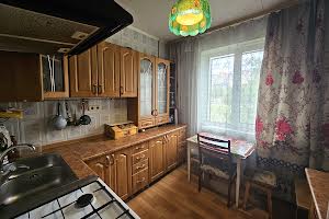 квартира за адресою Каштанова вул., 8
