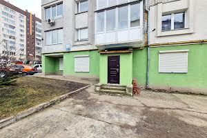 комерційна за адресою Зарічанська вул., 44/1