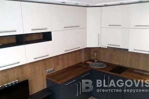 квартира за адресою Регенераторна вул., 4