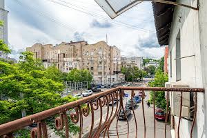 коммерческая по адресу Оболонская ул., 21