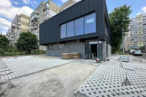 коммерческая по адресу Ревуцкого ул., 35а