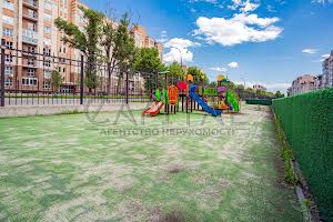комерційна за адресою Метрологічна вул., 56