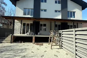 будинок за адресою Озерна вул.