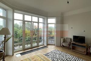 будинок за адресою Богатирська вул., 30 Б