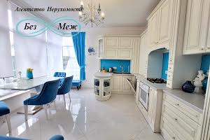 будинок за адресою Харківська вул., 4