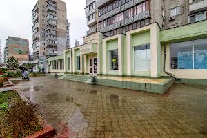 комерційна за адресою Варненська вул., 7