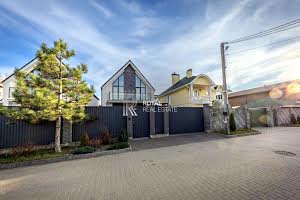 дом по адресу Івана Білика ул. (Яблунева)