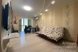 квартира за адресою Есенина, 56