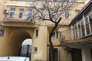 комерційна за адресою Громадянська вул., 5
