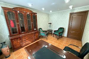 комерційна за адресою Лесі Українки бульв., 10-А