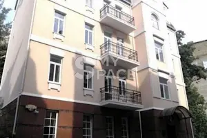 комерційна за адресою Ярославів Вал вул., 8-Б
