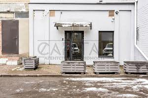 комерційна за адресою Антоновича вул. (Горького), 90-92