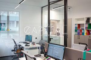 комерційна за адресою Старокиївська, 10