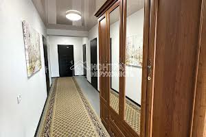 комерційна за адресою с. Подвірки, Куряжська вул., 4