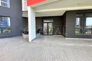 коммерческая по адресу Канальна, 8
