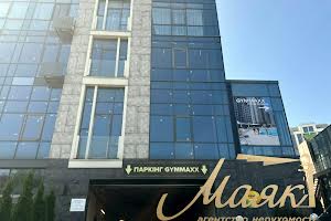 комерційна за адресою Андрія Верхогляда вул. (Михайла Драгомирова), 11-Б