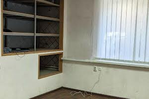 комерційна за адресою Калинова вул., 68