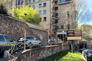 коммерческая по адресу Бехтеревский пер., 14