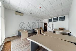 комерційна за адресою Лесі Українки бульв., 7-Б