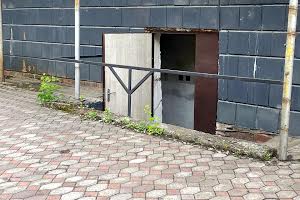 коммерческая по адресу Городоцкая ул., 174
