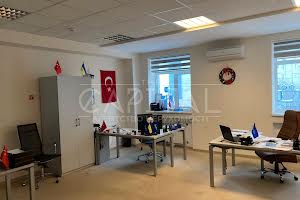 комерційна за адресою Федора Ернста вул., 3Б
