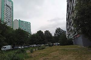 коммерческая по адресу Вишгородська ул., 38