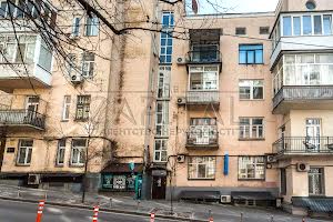 комерційна за адресою Костельна вул., 6