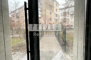 коммерческая по адресу Олександра Копиленка ул., 3
