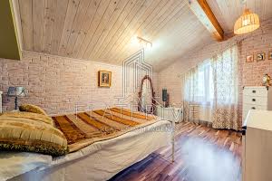 будинок за адресою с. Плюти, Київська вул.