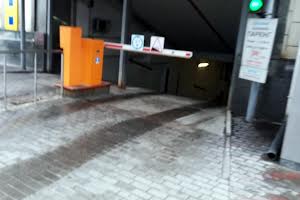 комерційна за адресою Фізкультури вул., 6