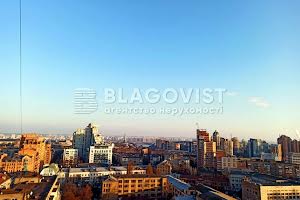 коммерческая по адресу Михаила Омеляновича-Павленко ул. (Суворова), 19-А