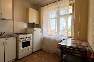 квартира по адресу Строителей ул., 12
