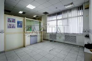 комерційна за адресою Миколи Бажана просп., 12