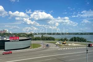 коммерческая по адресу Миколы Бажана просп., 38