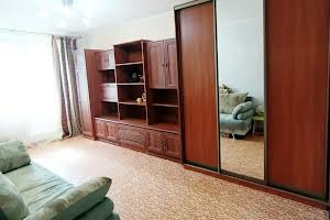 квартира за адресою Поздовжня вул., 3б