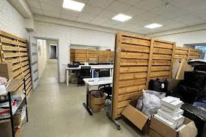 комерційна за адресою Костянтинівська вул., 53