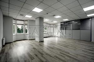 коммерческая по адресу Кловский спуск, 11