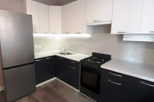 квартира за адресою Вишнева, 25