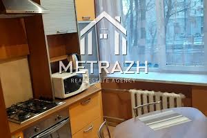 квартира за адресою Павлівський майдан пл. (Рози Люксембург майдан), 2