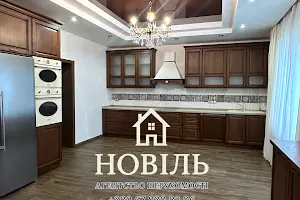 будинок за адресою с. Петропавлівська борщагівка, Затишна вул.