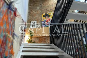комерційна за адресою Безручко Марка, 24