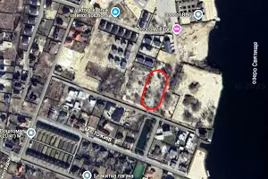 будинок за адресою Центральна вул., 44л