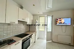 квартира за адресою Феодосійська вул., 3-В