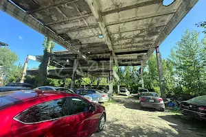 комерційна за адресою Любомирська вул., 4а