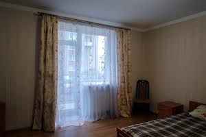 квартира за адресою Коновальця, 124А